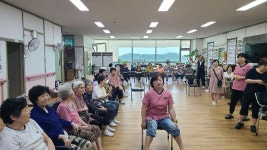 신나는 실버체조 시간 - 더조은 어르신들의 이야기 - 더조은주야간보호센터 신나는 실버체조 시간