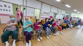 실버체조 - 더조은 어르신들의 이야기 - 더조은주야간보호센터 실버체조