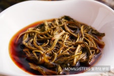 민들레 장아찌 - 오늘의 밥상 - MOM&SISTERS 딸까닥 부엌 민들레 장아찌