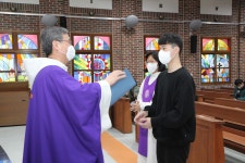 주일학교 학생 회장단 임명 - 2022년 행사사진 - 천주교대구대교구 대명성당 주일학교 학생 회장단 임명