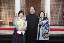 영세 축하식 - 2026년 행사사진 - 천주교대구대교구 대명성당 영세 축하식