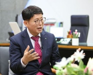 ❌❌대구시 북구 경북대 서문 앞 대현동 주택가 한복판에 모스크를 건설하겠다는 무슬림들과 이를 허가해준 배광식 대구 북구청장, 반대 주민... 