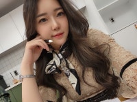 여자 긴머리 헤어스타일 펌부터 컬 들어가는것까지 다양하네요 - 유튜버 이녕님 사진 모음 - 유튜버 이녕이가 좋다 여자 긴머리 헤어스타일 펌부터...