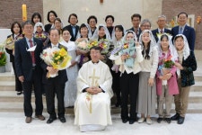 주님 부활 대축일 세례 성사 1 (4월 9일) - 본당 이미지 - 천주교 제주교구 광양성당 주님 부활 대축일 세례 성사 1 (4월 9일)