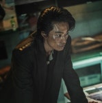 ＜구교환vs김민재＞ 영화 반도에서 연기대결 살벌했던 장면... 알흠다운 공간 ＜구교환vs김민재＞ 영화 반도에서 연기대결 살벌했던 장면