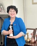 티마이크인터내셔널서비스수원지점 | 한화생명금융서비스, 일본에서 개최한 연도대상 시상식 빛남을 더하다...한화생명 수원 영화지점 김경자 수석팀장 FP 위상 높여 - 카페 앨범...