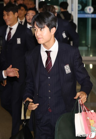 2023 카타르 아시안컵 대한민국 축구대표팀 출국.jpg -  ··· 하프타임 - 樂soccer 2023 카타르 아시안컵 대한민국 축구대표팀 출국.jpg