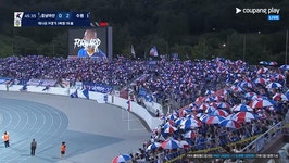 수원 삼성 하프타임에 나오는 우산돌리기 - ★ ··· 하프타임 - 樂soccer 수원 삼성 하프타임에 나오는 우산돌리기
