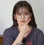 안경 쓴 아이브 안유진.jpg - ★ ··· 하프타임 - 樂soccer 안경 쓴 아이브 안유진.jpg