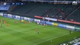 [전북 vs 강원] 구자룡 선제골 ㄷㄷㄷㄷㄷㄷㄷ.gif - ★ ··· 국내토크방 - 樂soccer [전북 vs 강원] 구자룡 선제골 ㄷㄷㄷㄷㄷㄷㄷ.gif