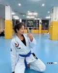 주짓수하는여자 최희라 -  ··· 하프타임 - 樂soccer 주짓수하는여자 최희라