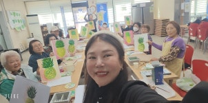 수채화교실 활동사진 - 포토캘러리 - 사단법인 경기도지체장애인협회 안성시지회 수채화교실 활동사진