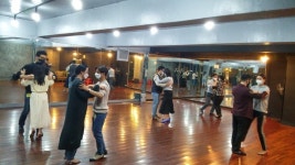 대중 댄스이지만ㅡ - 청솔 경운아방 - 서울 산이조아 산행 탱고춤... 탱고는ㅡ 누구나가 즐길 수 있는ㅡ 우아하고 매력 있는 ㅡ 대중 댄스이지만ㅡ