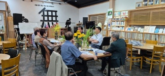 철원소방서구내식당운영위원회 | 운영위원회 5월 31일 회의장면 - 카페 앨범 - 한탄강문학상운영위원회 운영위원회 5월 31일 회의장면