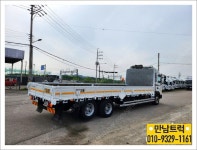 넉넉한 적재함 현대 메가트럭 4.5톤 초장축 중고트럭 실용성 높은... 현대 메가트럭 4.5톤 초장축 중고트럭 실용성 높은 무사고 17연식... 