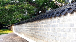 전주 한옥마을의 골목길 - 전주 한옥마을 이야기 - 전주청춘취타대 전주 한옥마을의 골목길