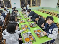 12월 16일 화요일 아침의 모습 - 카페 앨범 - 남해해성고등학교 2024 신입생 12월 16일 화요일 아침의 모습