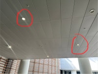 제2교통센터 2L 서측 흡연장 앞 조명 플리커 보수작업 - 일일업무 - T2전기3팀 제2교통센터 2L 서측 흡연장 앞 조명 플리커 보수작업