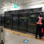 서울 2호선 봉천역 스크린도어 수리작업 - 역, 정거장 - Rail+ 철도동호회 서울 2호선 봉천역 스크린도어 수리작업
