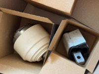 깜냥이 마운트 교체 - 화성:엠벡스모터스(정비,수리) - 독일차동호회(클럽저먼카)벤츠 BMW 아우디 폭스바겐 포르쉐 깜냥이 마운트 교체