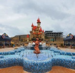 오픈 앞둔 부산 롯데월드 추가 사진 - 웃긴자료 ‥‥‥‥‥、 - 도탁스 (DOTAX) 오픈 앞둔 부산 롯데월드 추가 사진