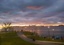 우리나라에서 가장 해외같은 친수공원 - 악플달면 쩌리쩌려버려 - ＊여성시대＊ 차분한 20대들의 알흠다운 공간 우리나라에서 가장 해외같은... 