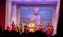 몽골 트레킹 승마체험 & 전통민속공연 장면 - 해외명산 트레킹 산행기 - 뫼솔산악회 / 뫼솔트레킹 몽골 트레킹 승마체험 & 전통민속공연 장면