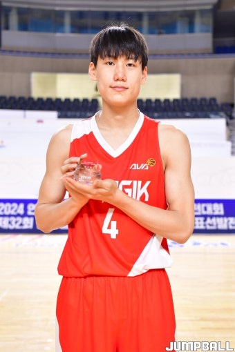 얼리 선언한 고등학생 박정웅 vs 이근준 맞대결.gif - 국내농구 게시판 - I Love NBA 얼리 선언한 고등학생 박정웅 vs 이근준 맞대결.gif