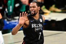 NBA 플레이오프 최초로 45-15-10의 스탯라인을 기록한 케빈 듀란트 - NBA 게시판 - I Love NBA NBA 플레이오프 최초로 45-15-10의... 