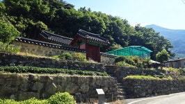 ＜성주봉＞- 경북 문경시 기암 명산~聖主峰 5월 17일 ＜200명산... 신청방 - 자유인산악회(☎02-834-1777) ＜성주봉＞- 경북 문경시 