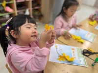 ⭐️ 나리나리 개나리~ 개나리 꽃 종이접기!⭐️ - 🍀 꿈꾸는반*도담반 - YWCA근로자가족복지회관어린이집 ⭐️ 나리나리 개나리~ 개나리 꽃... 
