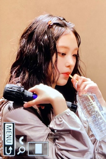 오늘 뉴진스 완전체 팬 싸인회 - 엽기사진실 - 이종격투기 오늘 뉴진스 완전체 팬 싸인회