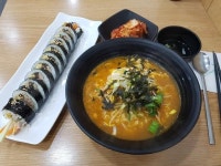 죽을만큼 배고픈데 분식점에서 둘중에 하나 먹을수 있나면? - 엽기사진실 - 이종격투기 죽을만큼 배고픈데 분식점에서 둘중에 하나 먹을수 있나면?