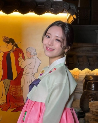 있지 한복 유나 - 엽기사진실 - 이종격투기 있지 한복 유나