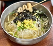 비빔국수 vs 잔치국수 - 엽기사진실 - 이종격투기 비빔국수 vs 잔치국수