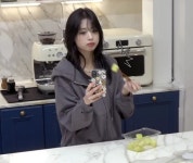 아현이네주방 | 잘 먹는 베이비몬스터 아현 - 엽기사진실 - 이종격투기 잘 먹는 베이비몬스터 아현