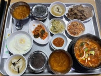 기사식당 상차림 메뉴들 - 엽기사진실 - 이종격투기 기사식당 상차림 메뉴들