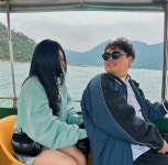 이해리, 사진 찍어 준 강민경 - 엽기사진실 - 이종격투기 이해리, 사진 찍어 준 강민경