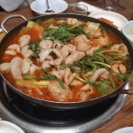 양 많고 부드럽기로 유명한 곱창전골.jpg - 막이슈 - 쭉빵카페 양 많고 부드럽기로 유명한 곱창전골.jpg