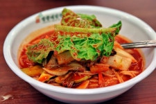 영화 강철비 촬영을 위해 실제로 정우성이 먹은 국수 그릇의 수... 알흠다운 공간 영화 강철비 촬영을 위해 실제로 정우성이 먹은 국수 그릇의 수