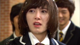 당시 뉴스에 나올 만큼 폭력적이었다는 꽃보다남자 장면.jpg - 막이슈 - 쭉빵카페 당시 뉴스에 나올 만큼 폭력적이었다는 꽃보다남자 장면.jpg