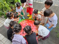 7월1주 실외놀이 - 푸른하늘반이야기 - 향촌하늘숲어린이집 7월1주 실외놀이