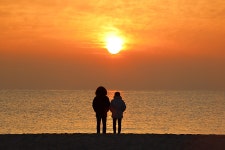 겨울바다 낭만ㅡ여명속 아침산책 - 모모수계 님 photo - 체칠리아의 음악 카페 겨울바다 낭만ㅡ여명속 아침산책