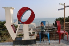 2025.11.30.(일) - 당진 5일장+전통시장+어시장 / 한진포구 전망대 / 서산 한우목장 웰빙산책로 / 로드1950 카페 - 2 - 당일여행 사진 보기... 