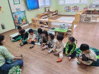 사랑스런 은방울♡ - 👉은방울반(만2세) - 육영 숲 어린이집 사랑스런 은방울♡