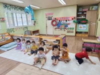 신나는 은방울~♡ - 👉은방울반(만2세) - 육영 숲 어린이집 신나는 은방울~♡