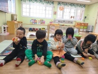 사랑스런 은방울♡ - 👉은방울반(만2세) - 육영 숲 어린이집 사랑스런 은방울♡