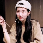 한번쯤은 봤을 수지 인스타 속 여친짤.jpg - 인스티즈(instiz) 이슈 카테고리 한번쯤은 봤을 수지 인스타 속 여친짤.jpg