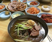 군부대 근처에 있는 국수 맛집들.jpg - 웃긴자료 ‥‥‥‥‥、 - 도탁스 (DOTAX) 군부대 근처에 있는 국수 맛집들.jpg