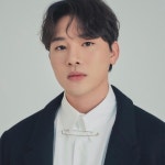 군대 훈련소가서 진짜 겁나게 먹었다는 가수 - 웃긴자료 ‥‥‥‥‥、 - 도탁스 (DOTAX) 군대 훈련소가서 진짜 겁나게 먹었다는 가수